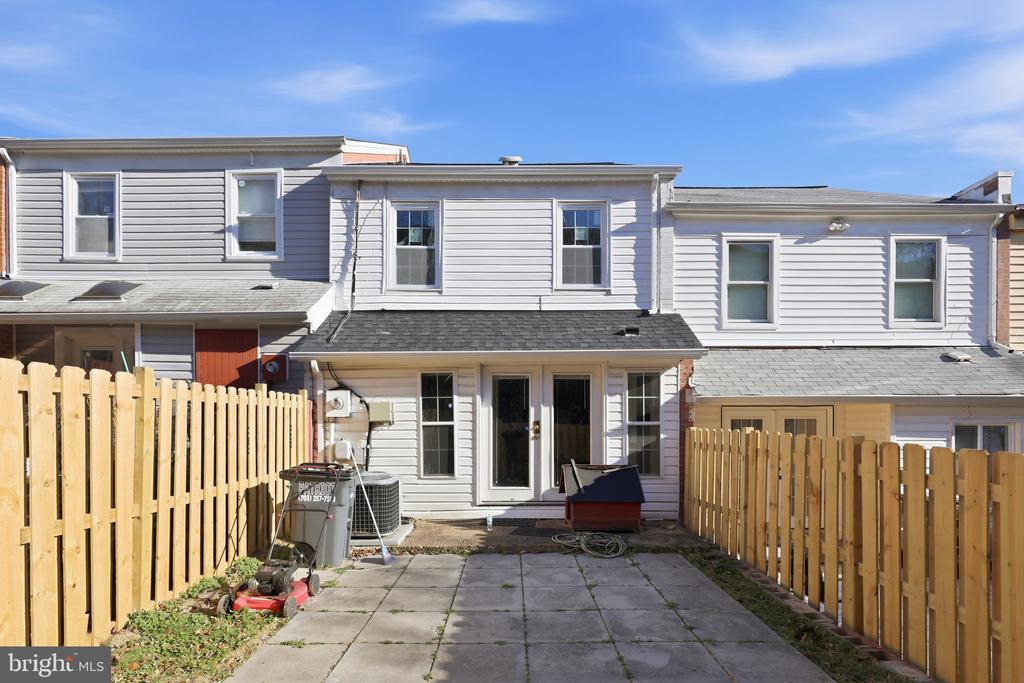 2942 WETHERBURN COURT