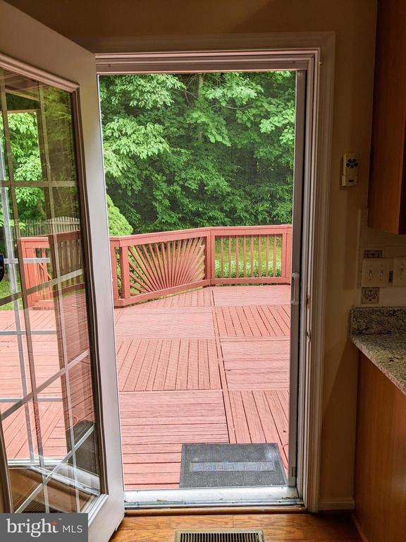 5569 ASSATEAGUE PLACE