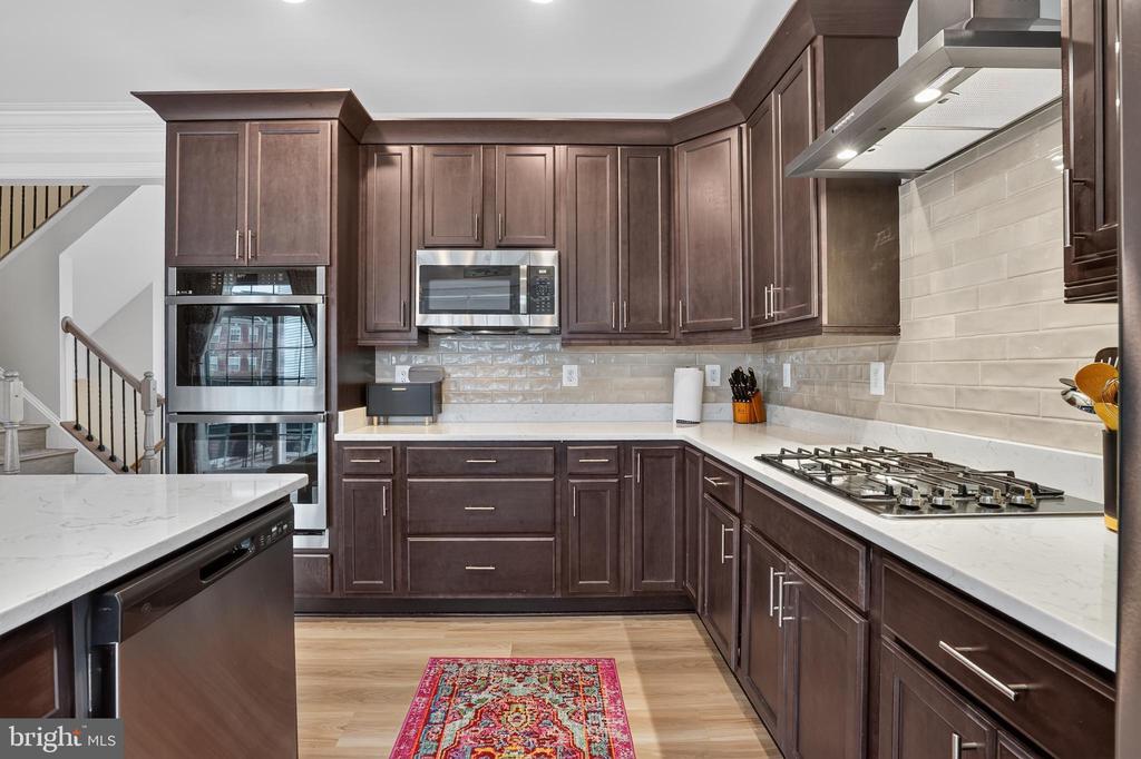 3185 BARBEQUE PLACE