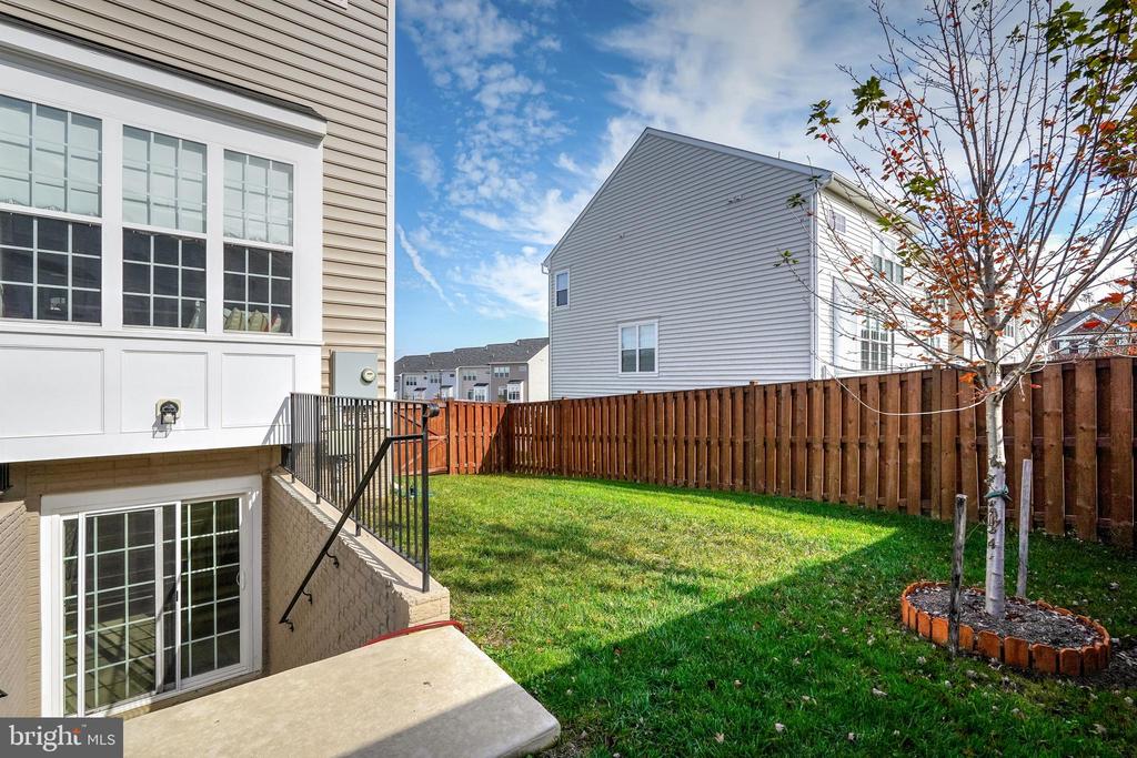 3185 BARBEQUE PLACE
