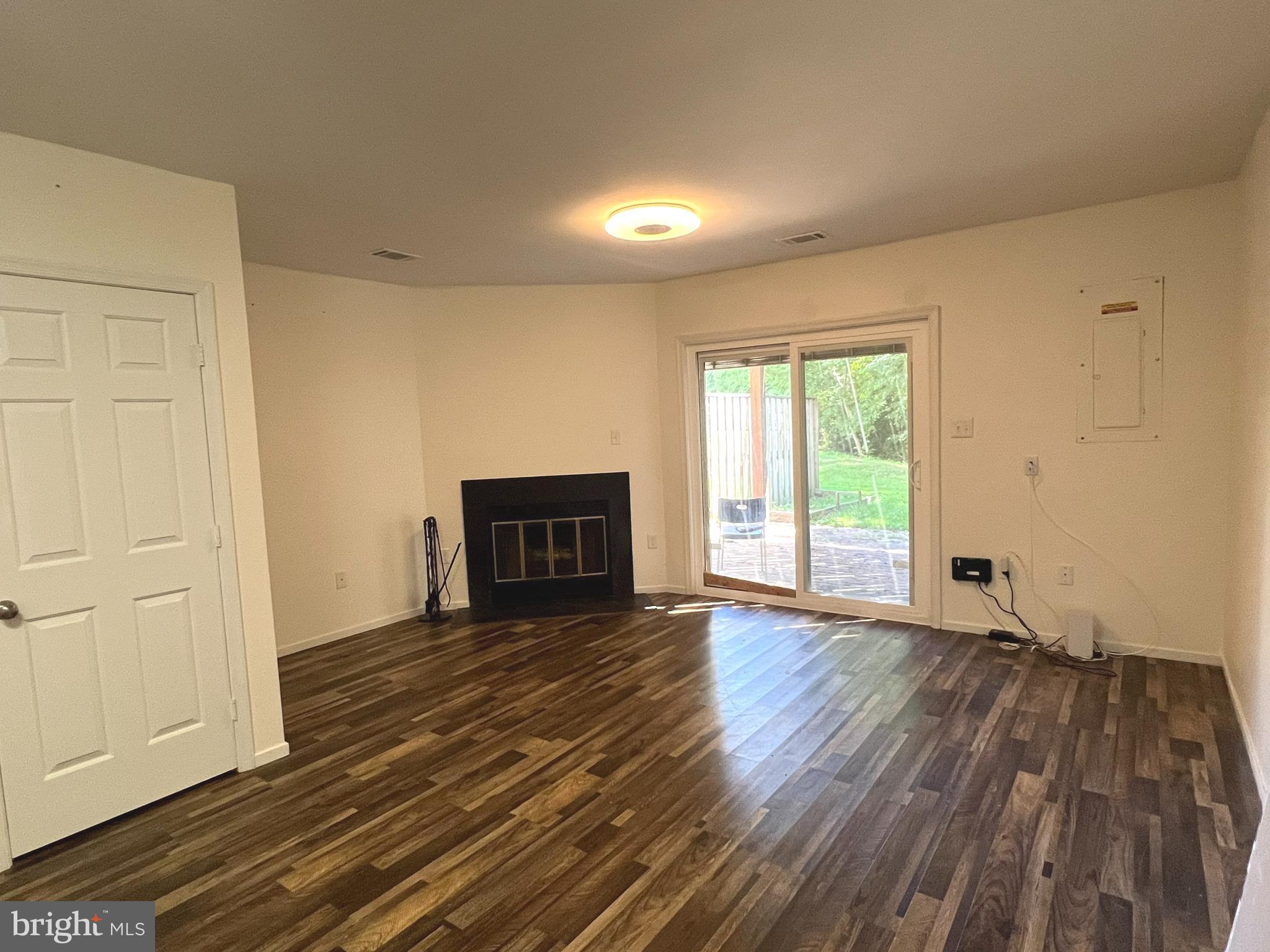 12102 PRESIDIO WAY