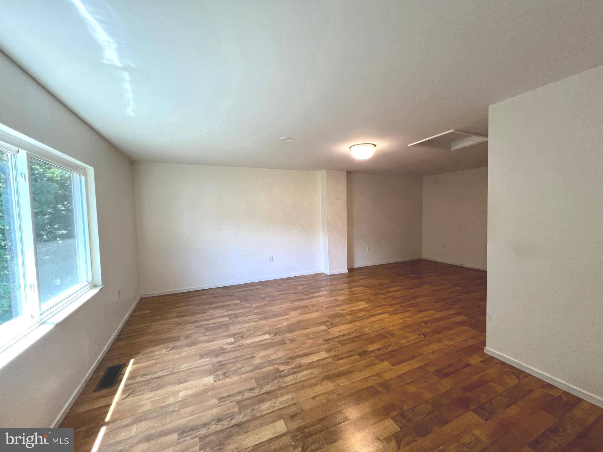 12102 PRESIDIO WAY
