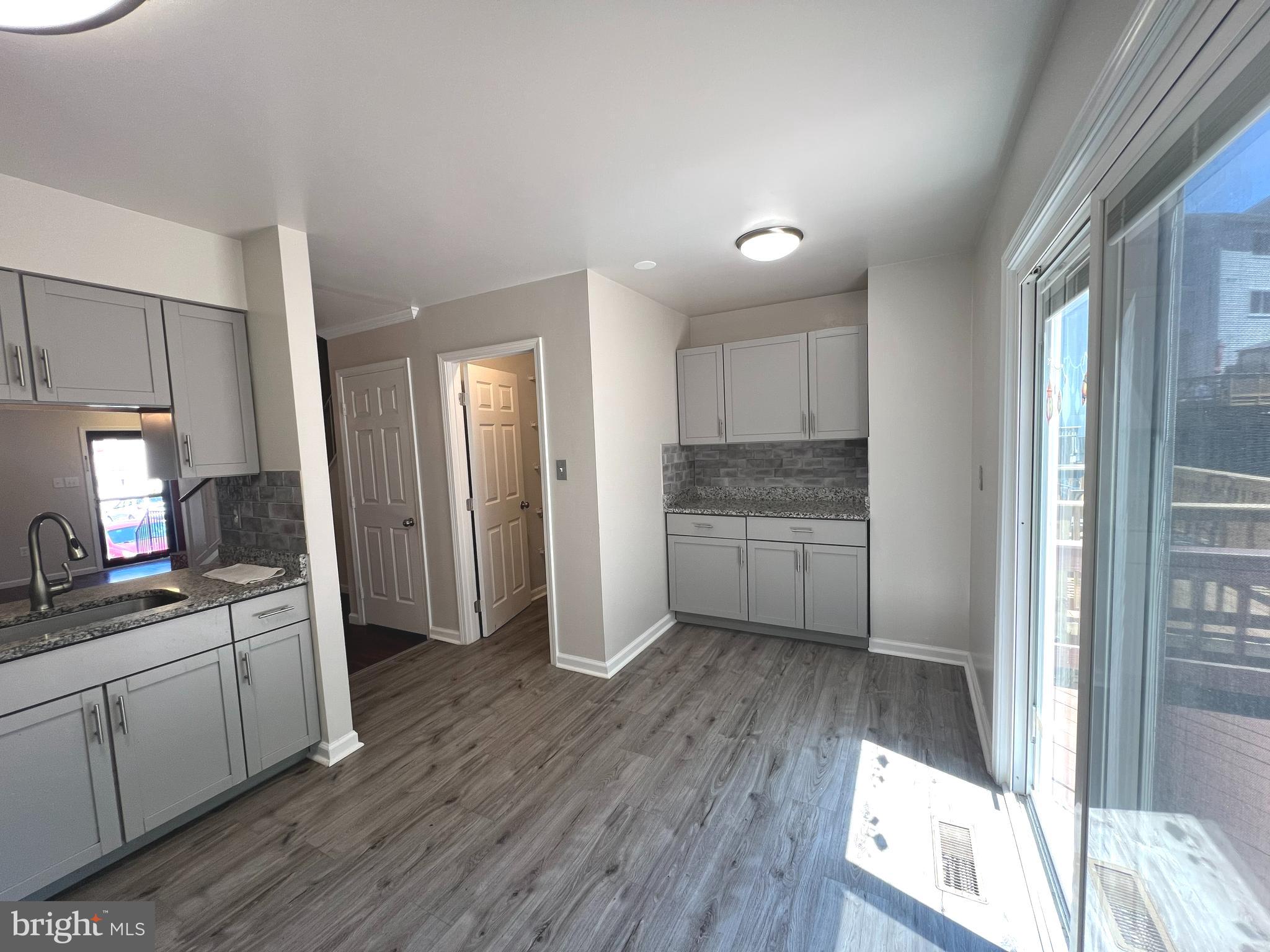 12102 PRESIDIO WAY