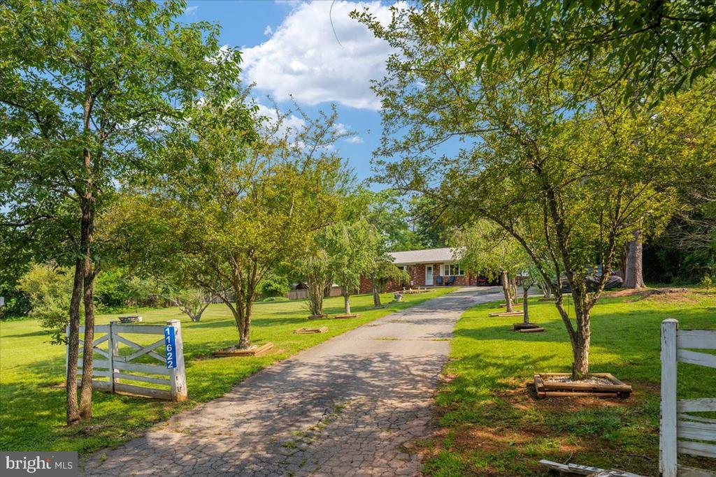 11622 LUCASVILLE RD ROAD