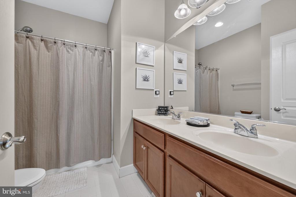 16460 CHATTANOOGA LANE