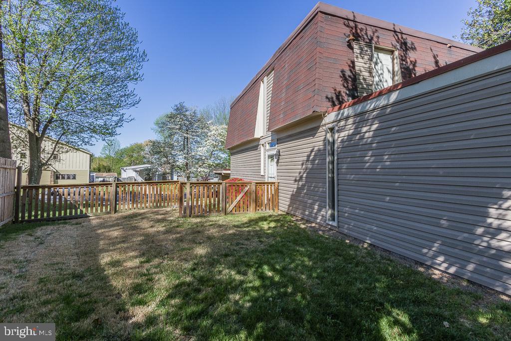 12709 KINGSBURY COURT