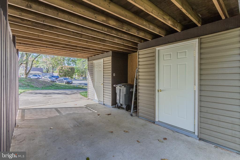 12709 KINGSBURY COURT