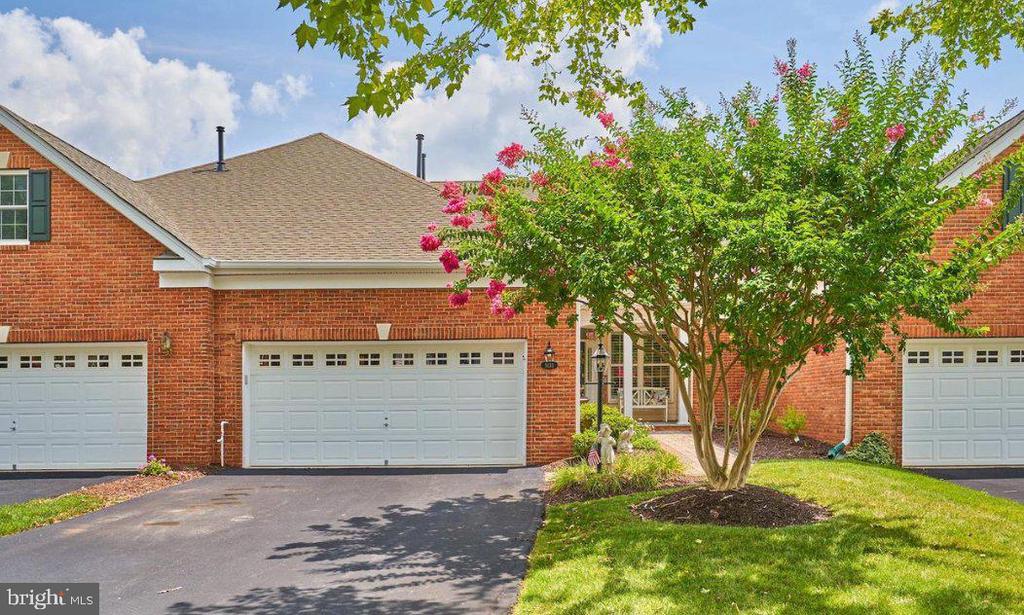 5133 CURRAN CREEK DRIVE