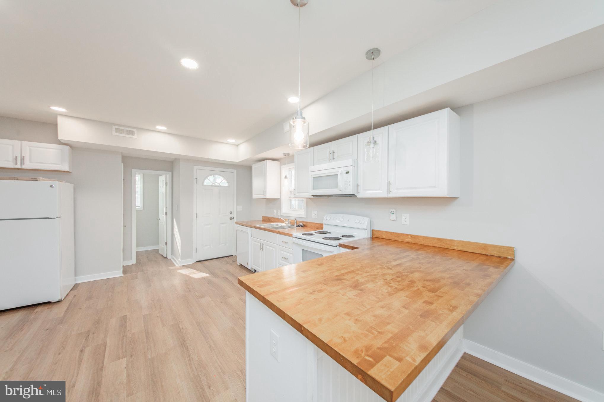 2414 MARION MASHORE STREET