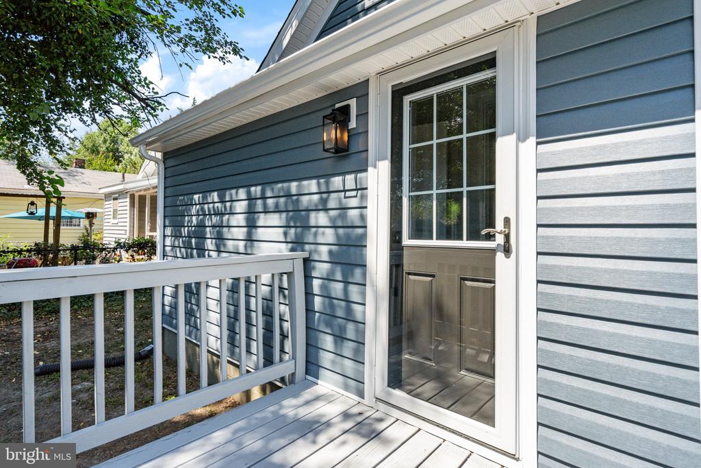 238 E 36TH STREET