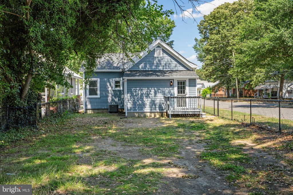 238 E 36TH STREET
