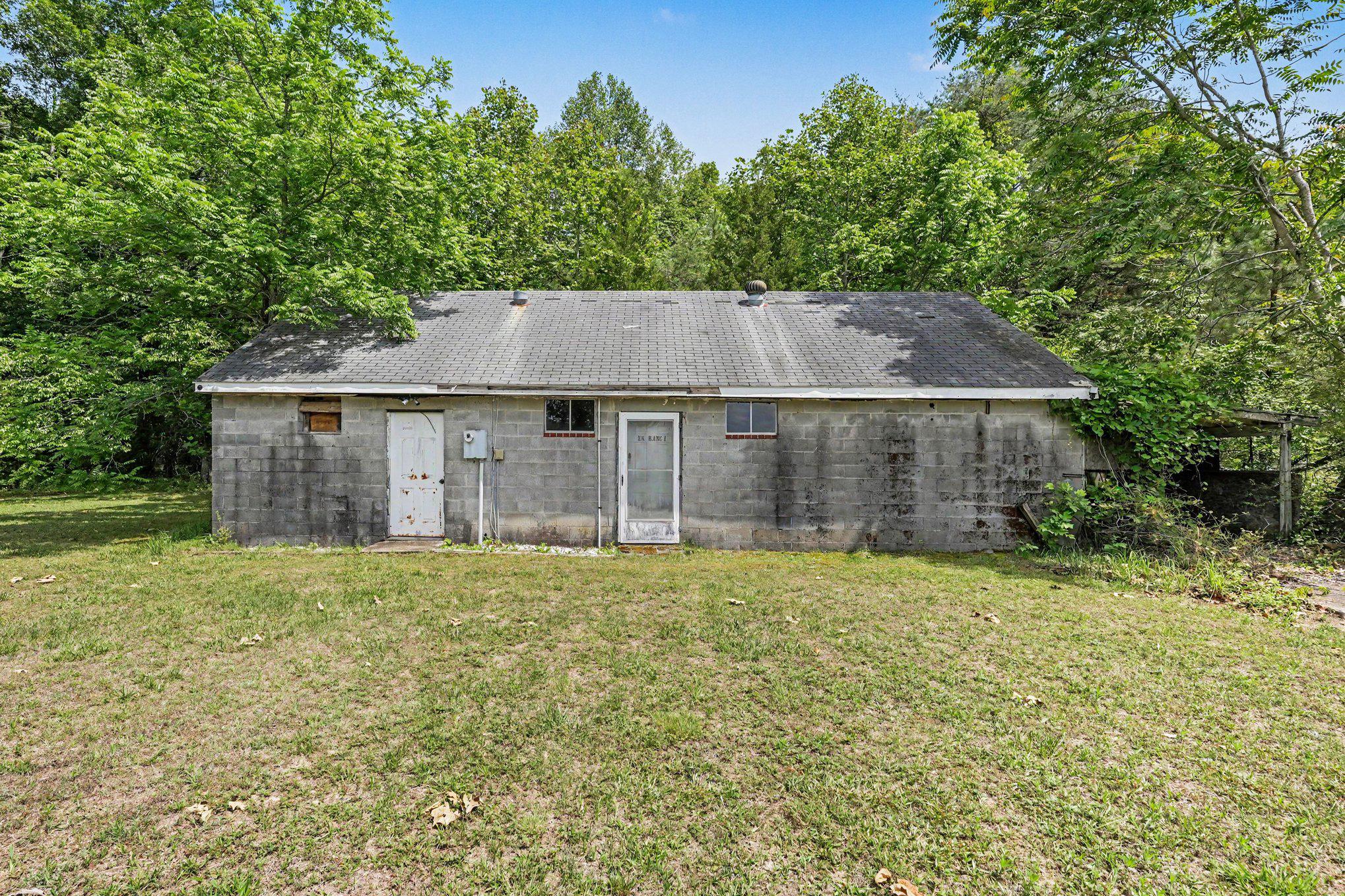 315 MURPHYS PLACE