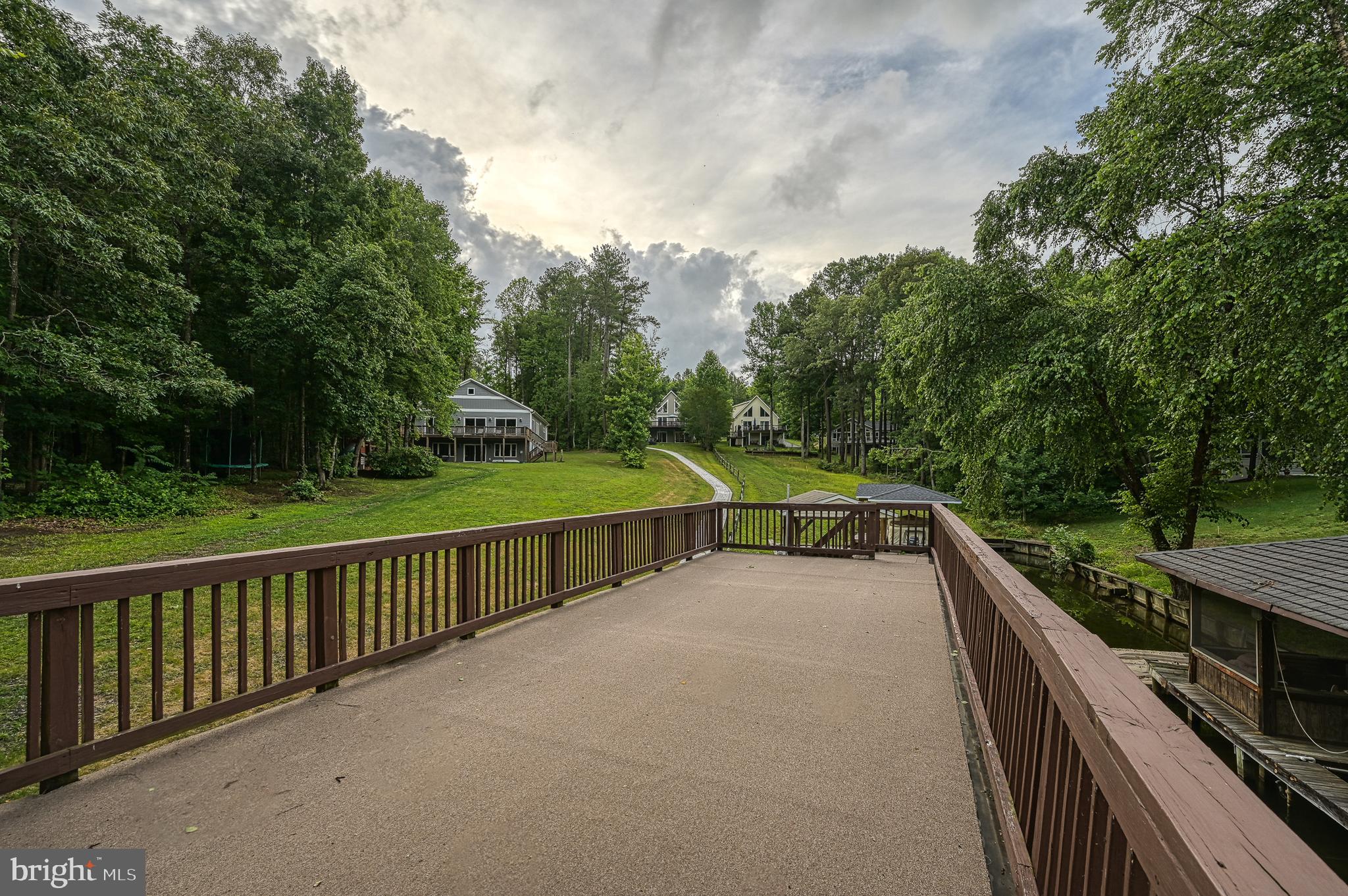 3355 FISHERMAN WAY