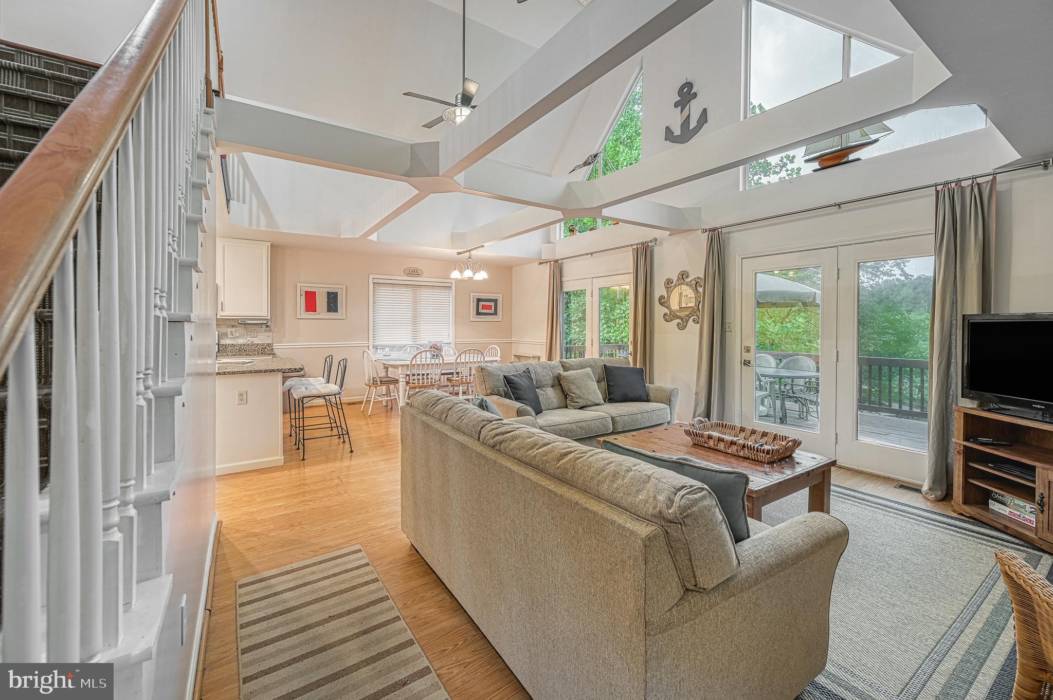 3355 FISHERMAN WAY
