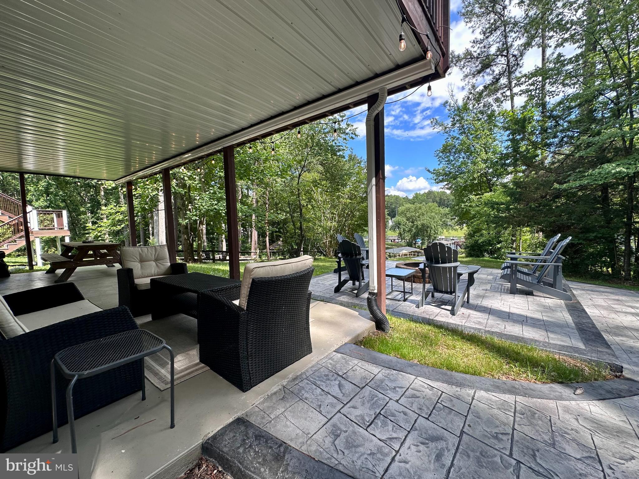 3355 FISHERMAN WAY