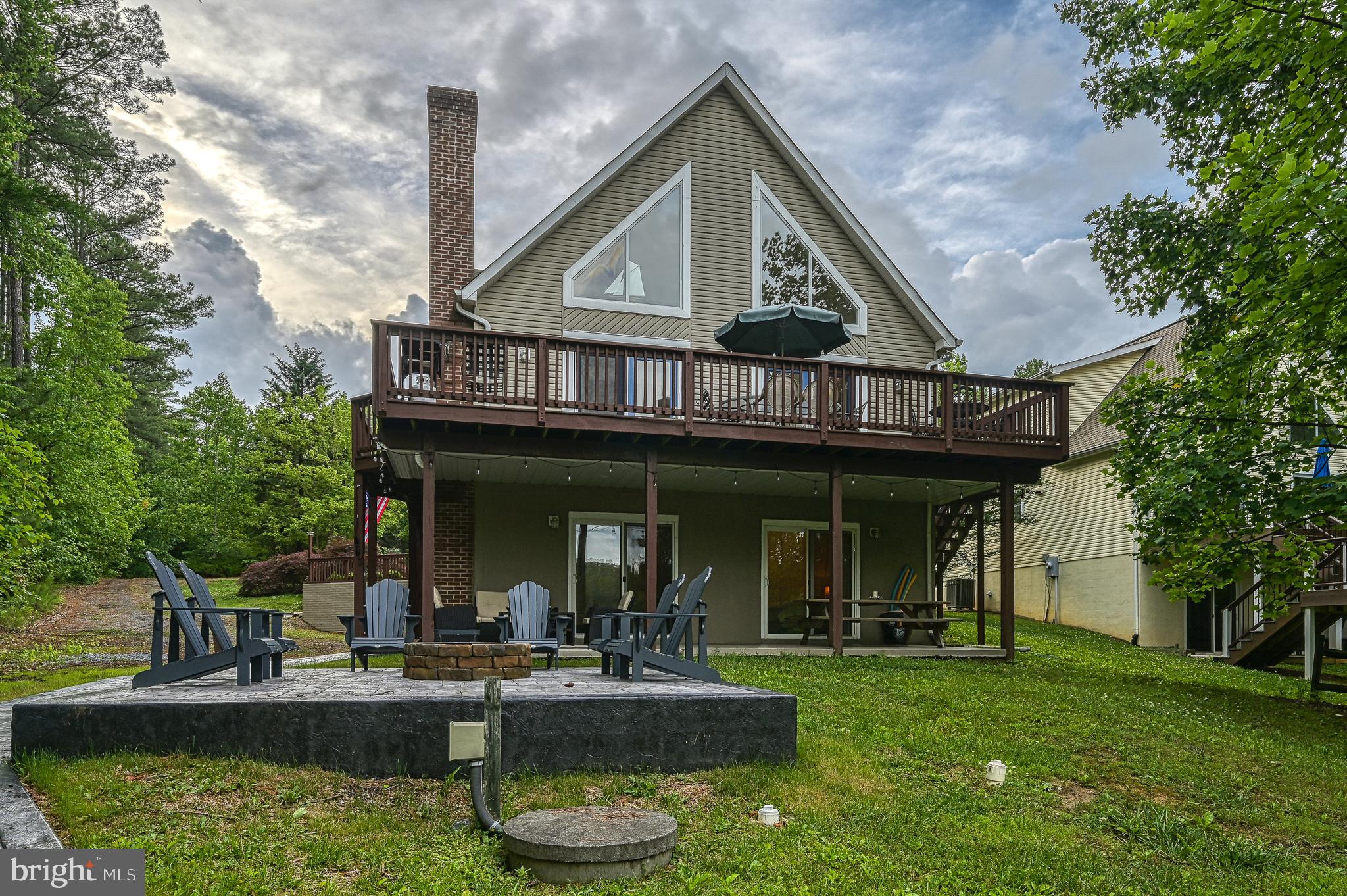 3355 FISHERMAN WAY