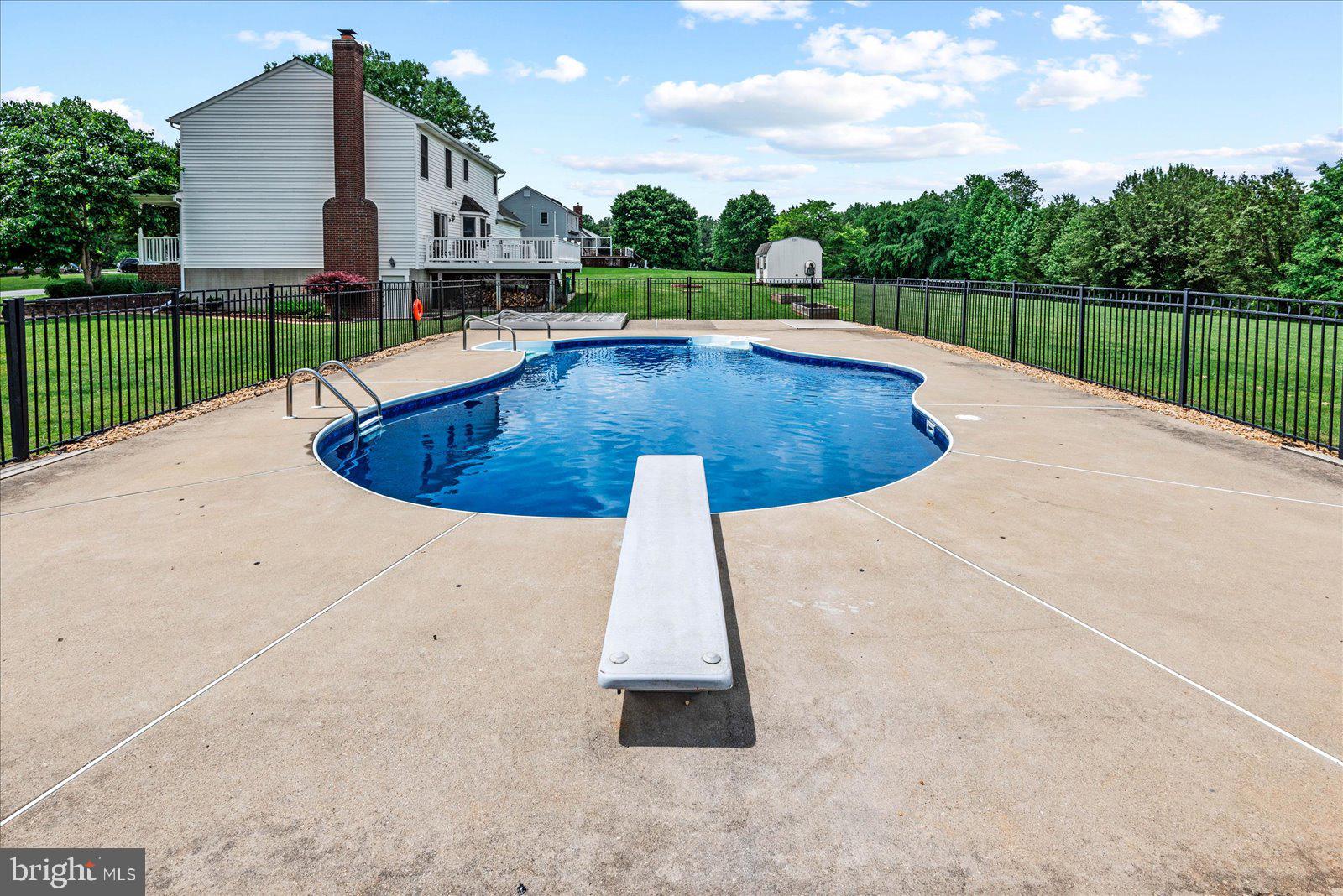 7911 WESTBURY MANOR DRIVE