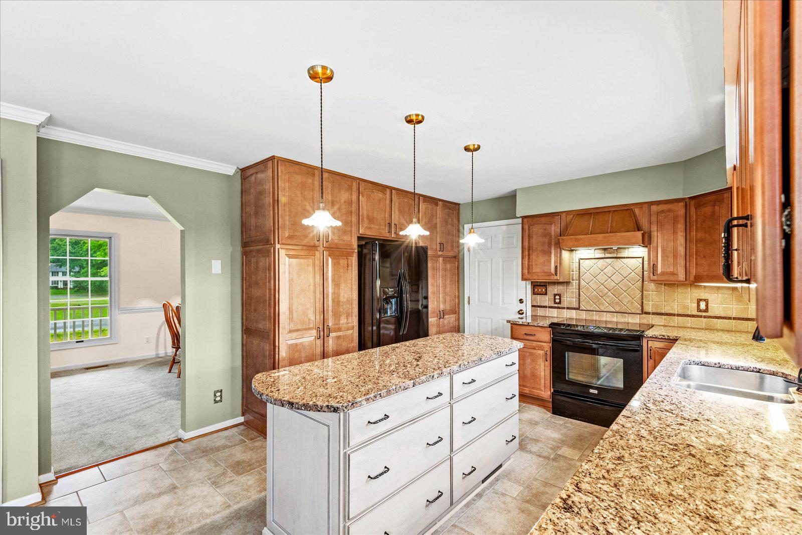 7911 WESTBURY MANOR DRIVE