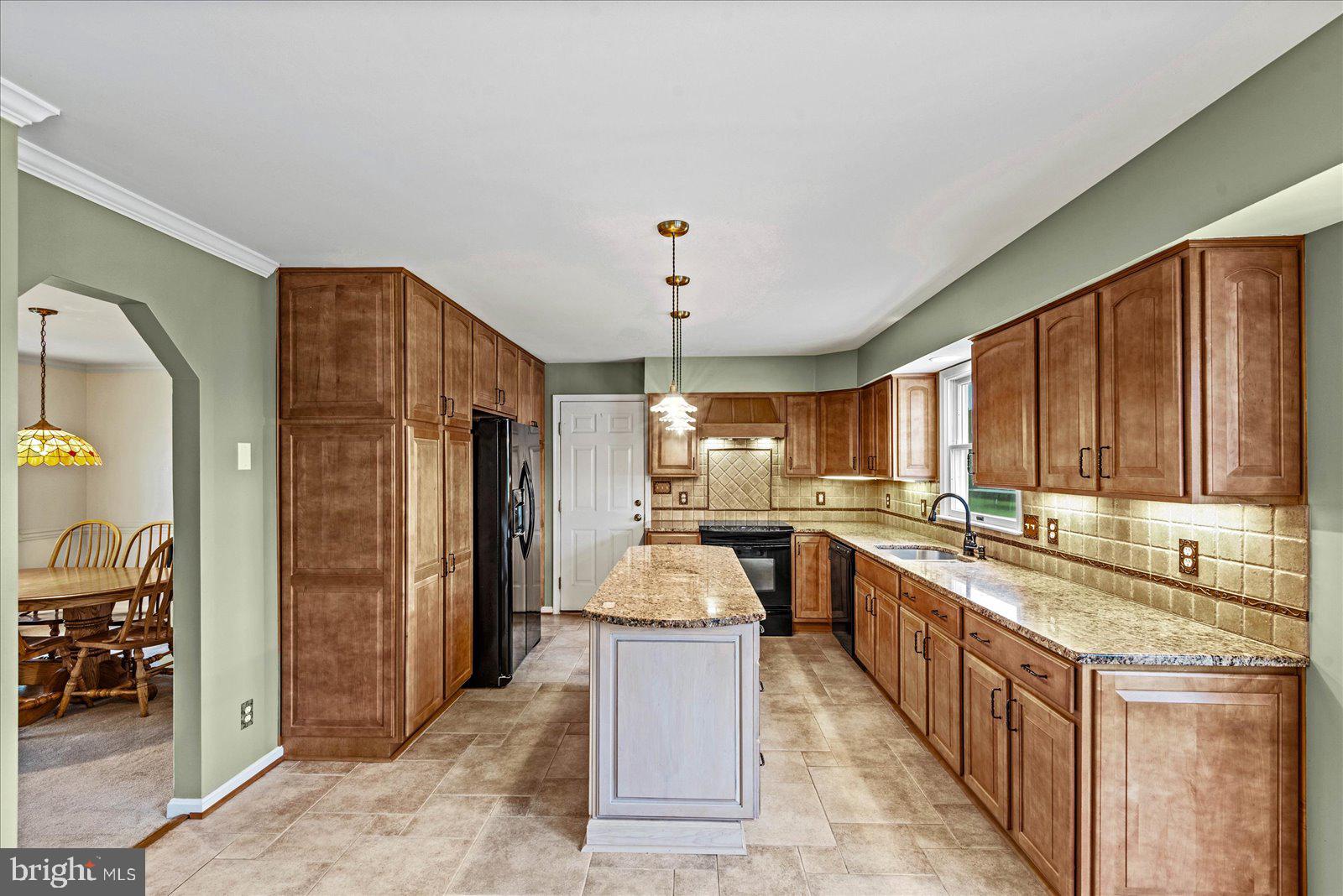 7911 WESTBURY MANOR DRIVE