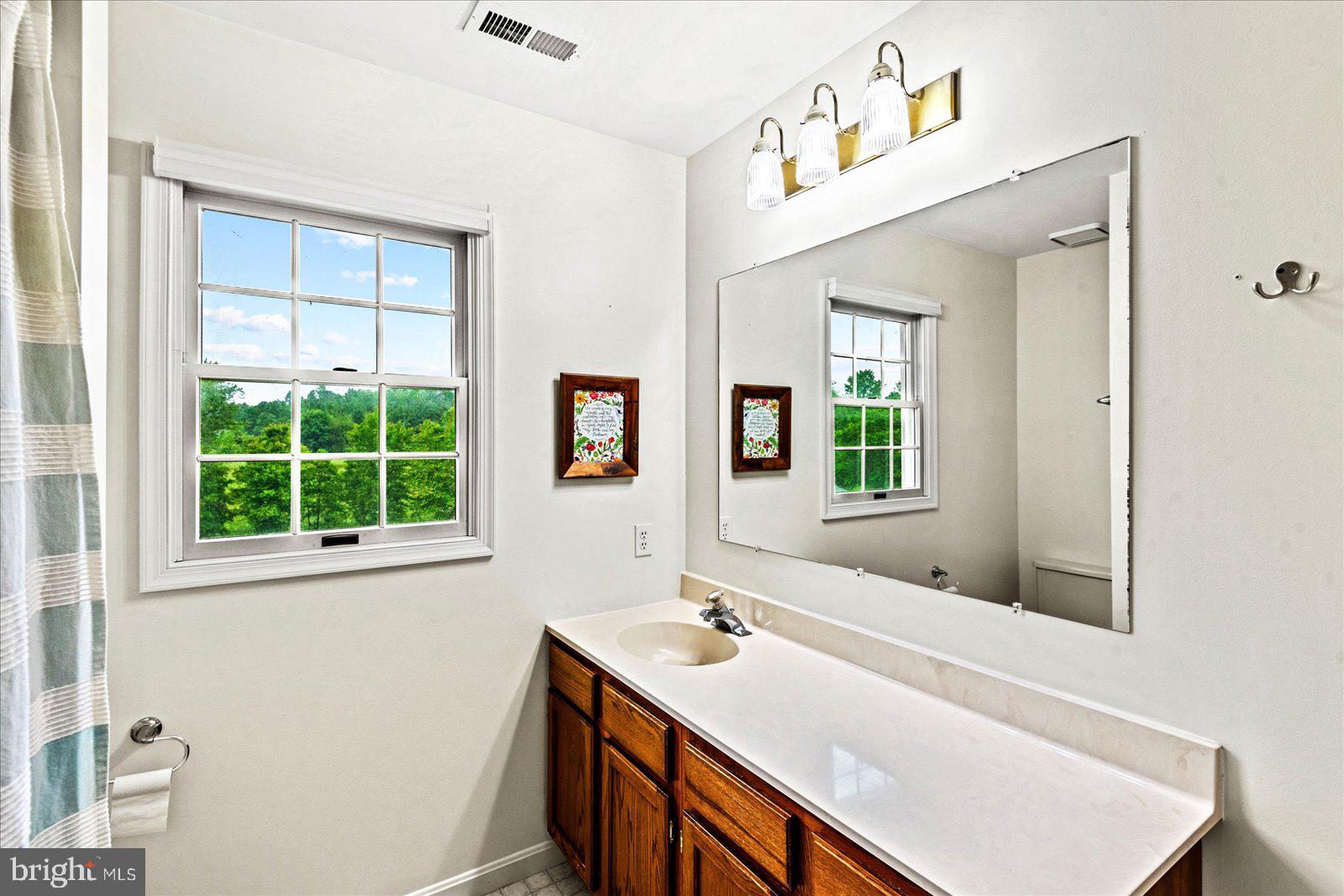 7911 WESTBURY MANOR DRIVE