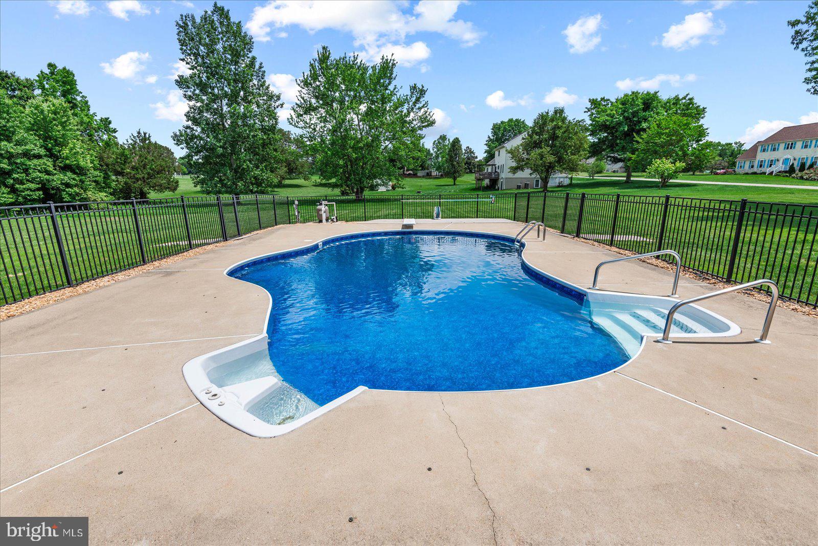 7911 WESTBURY MANOR DRIVE