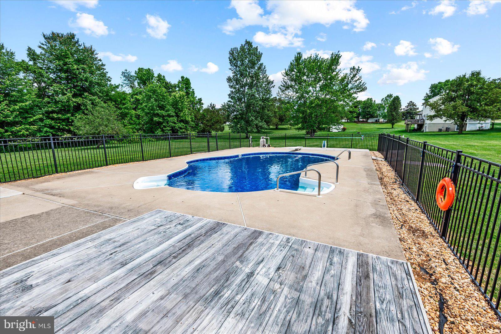 7911 WESTBURY MANOR DRIVE