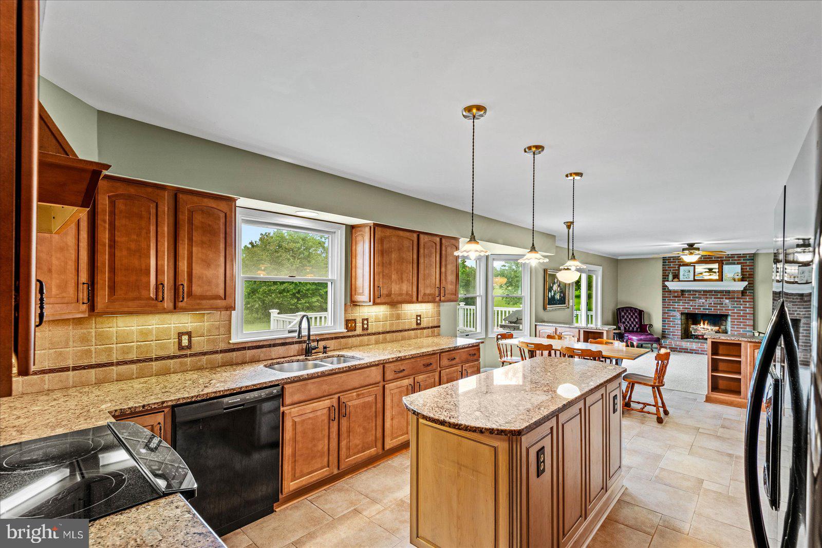 7911 WESTBURY MANOR DRIVE