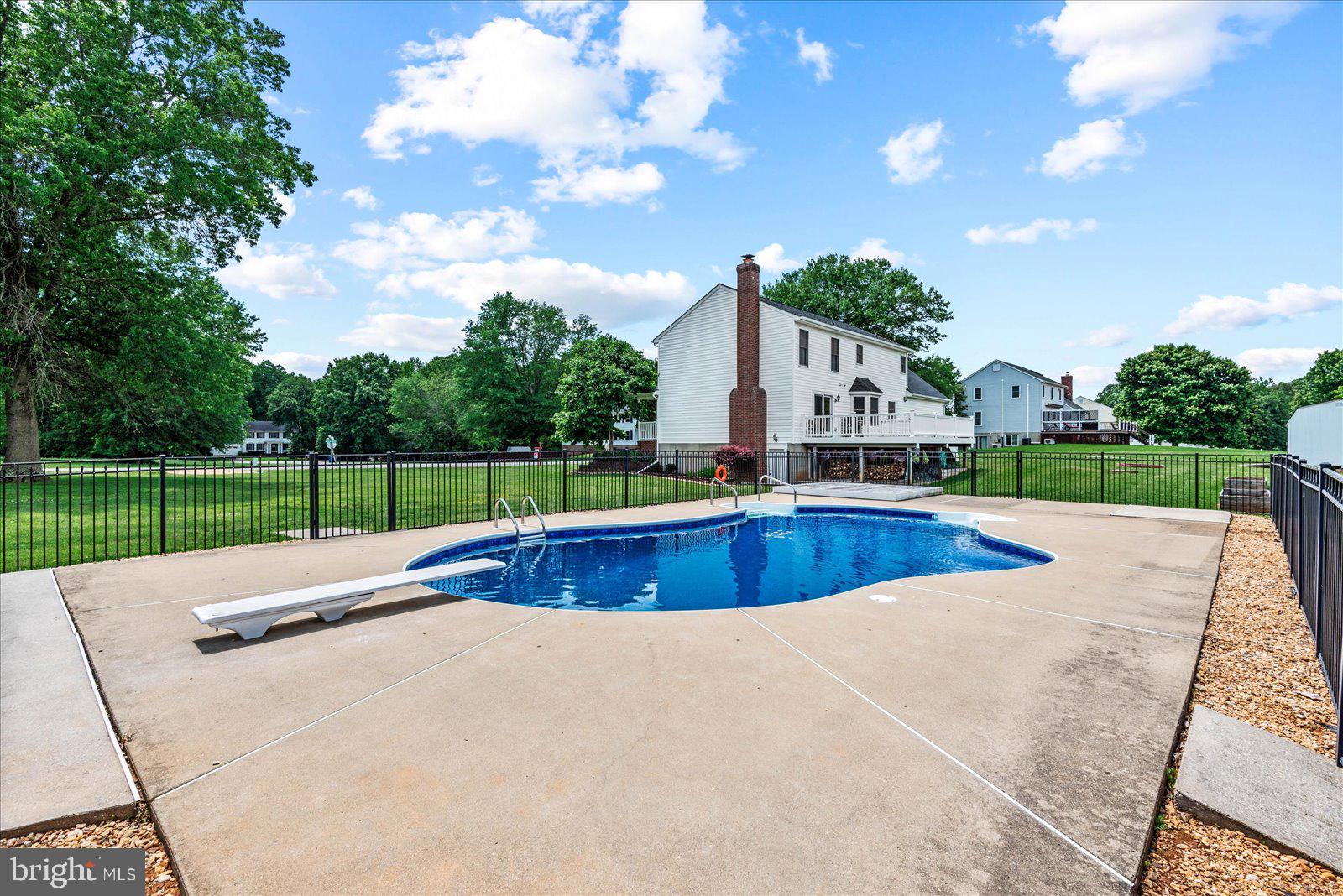 7911 WESTBURY MANOR DRIVE