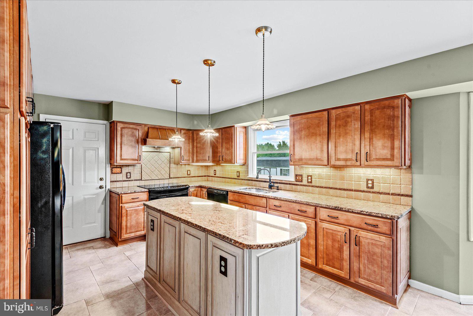 7911 WESTBURY MANOR DRIVE