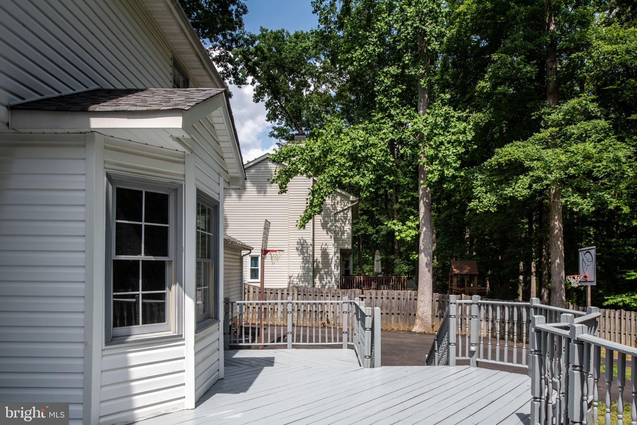 10502 CHESTERWOOD DRIVE