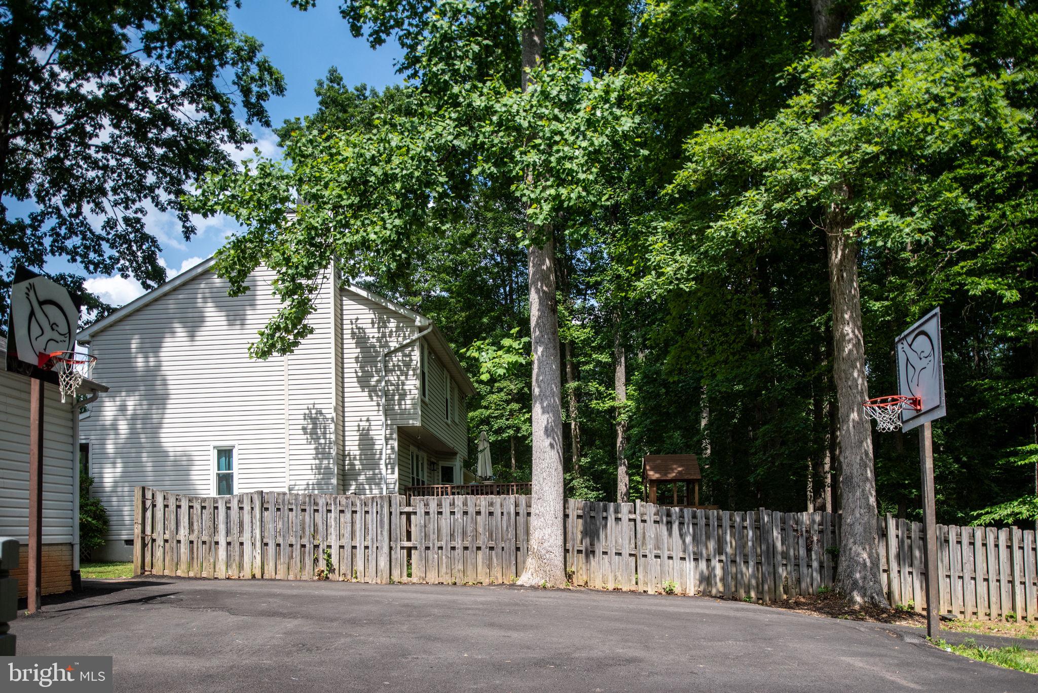 10502 CHESTERWOOD DRIVE