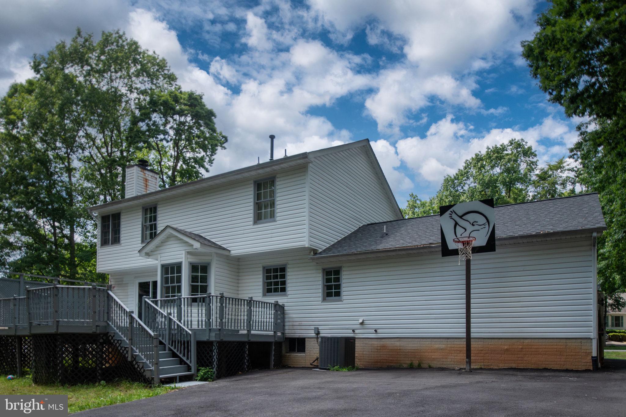 10502 CHESTERWOOD DRIVE