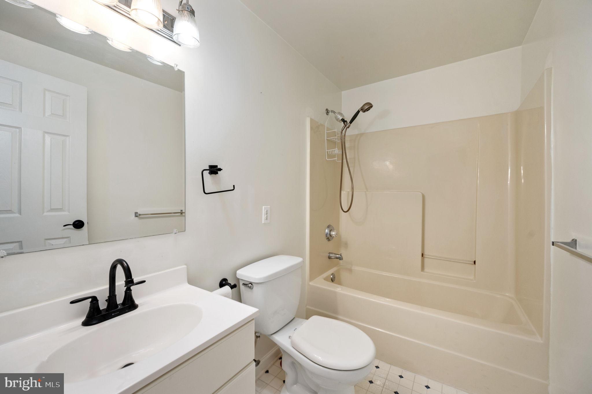 12111 KINGSWOOD BOULEVARD