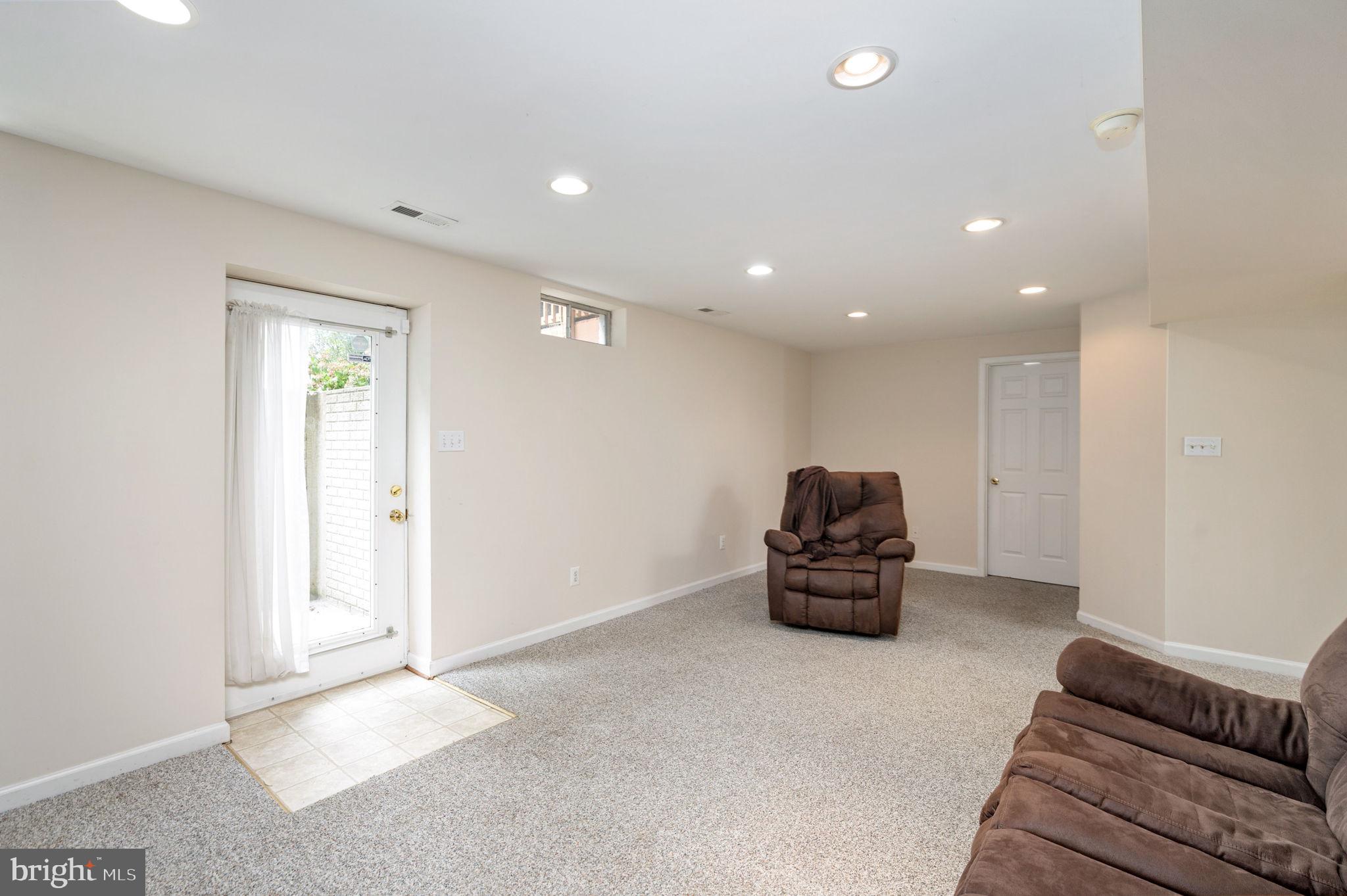 12111 KINGSWOOD BOULEVARD