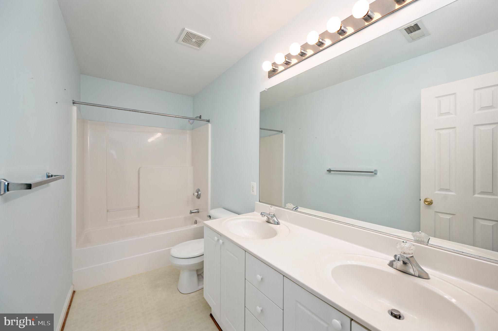 12111 KINGSWOOD BOULEVARD