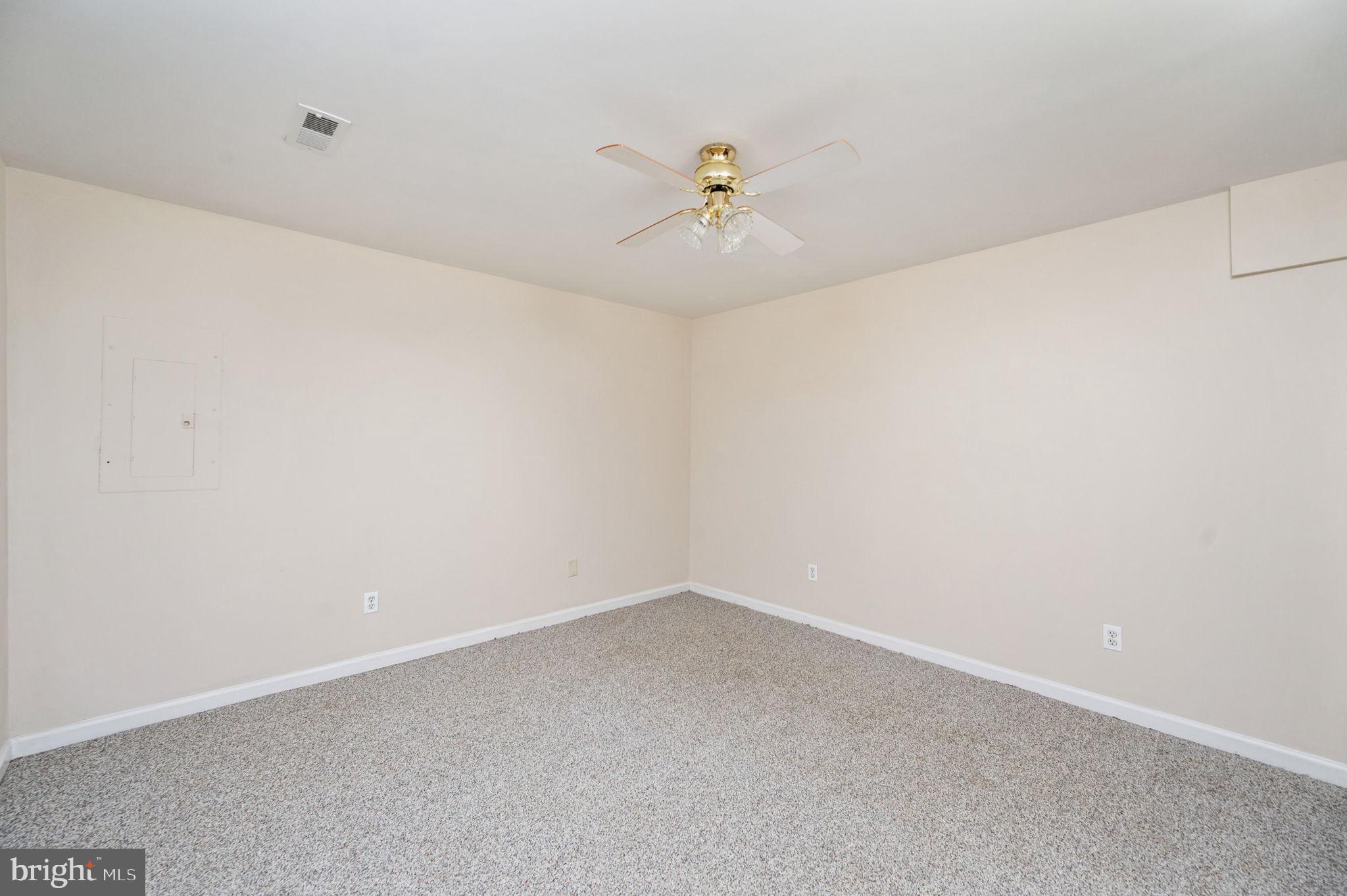 12111 KINGSWOOD BOULEVARD