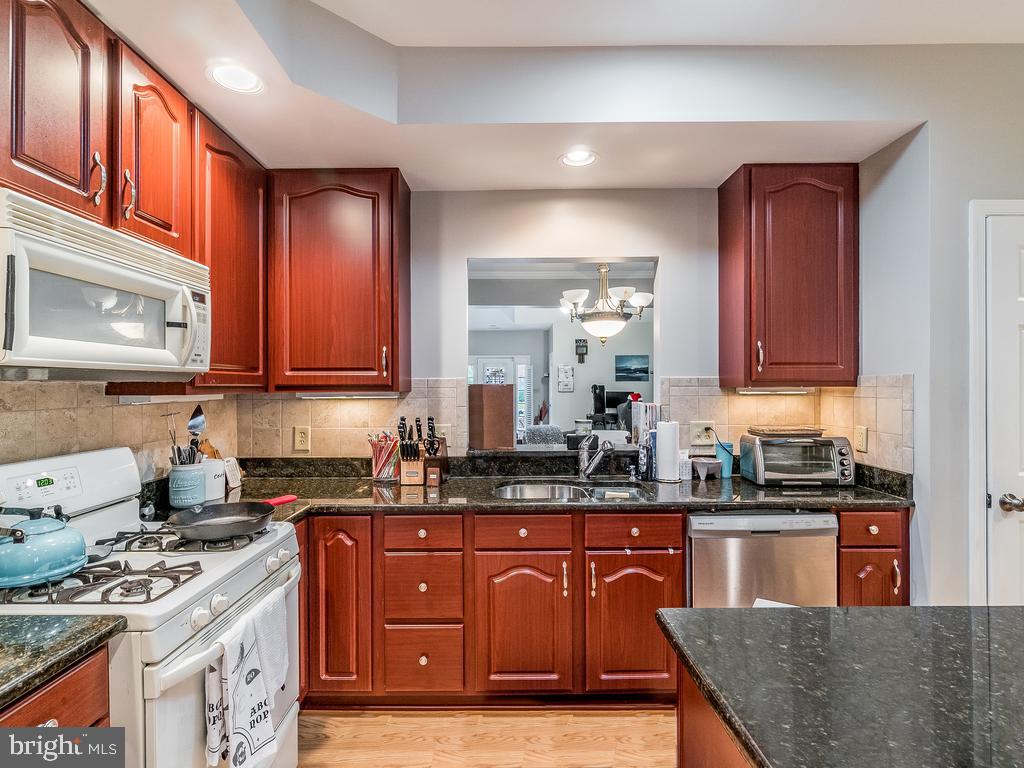 12104 MEADOW BRANCH WAY