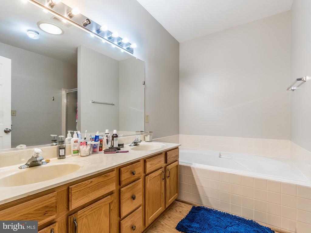 12104 MEADOW BRANCH WAY