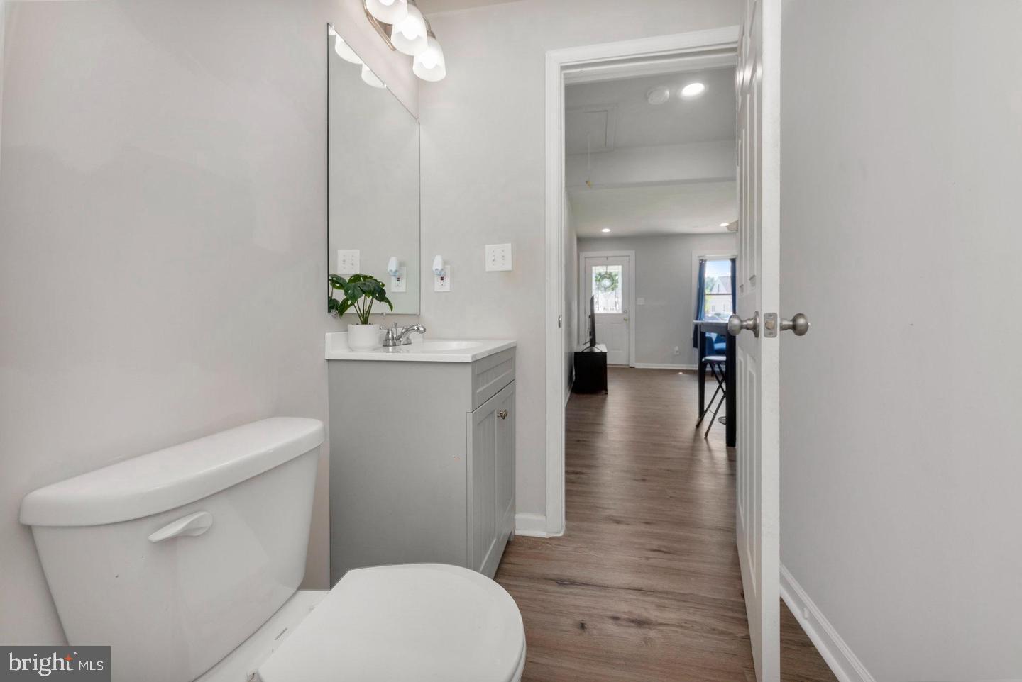 112 MOSBY STREET 112