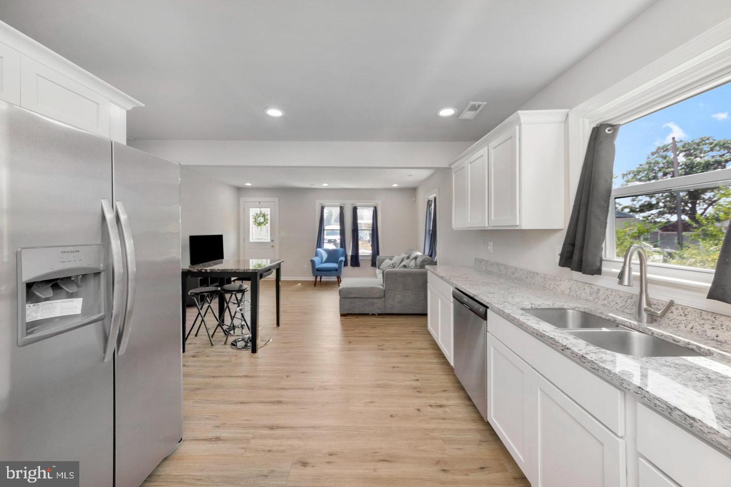 112 MOSBY STREET 112