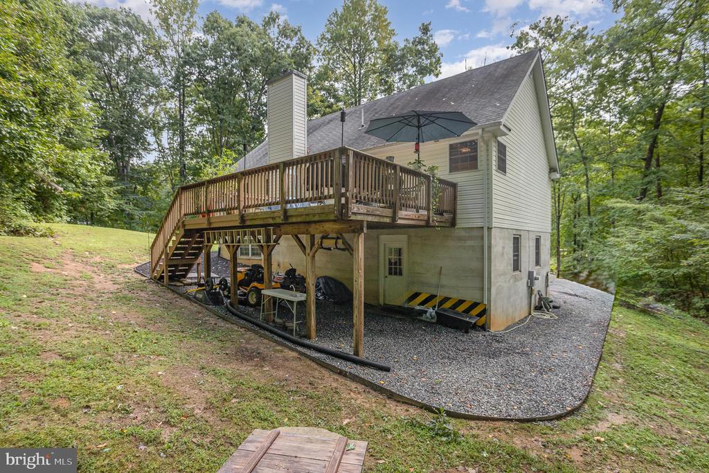 7204 OAKWOOD DRIVE