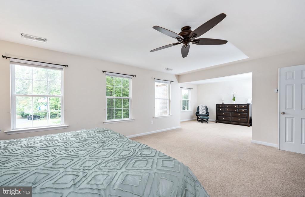 9910 WILLOW RIDGE WAY