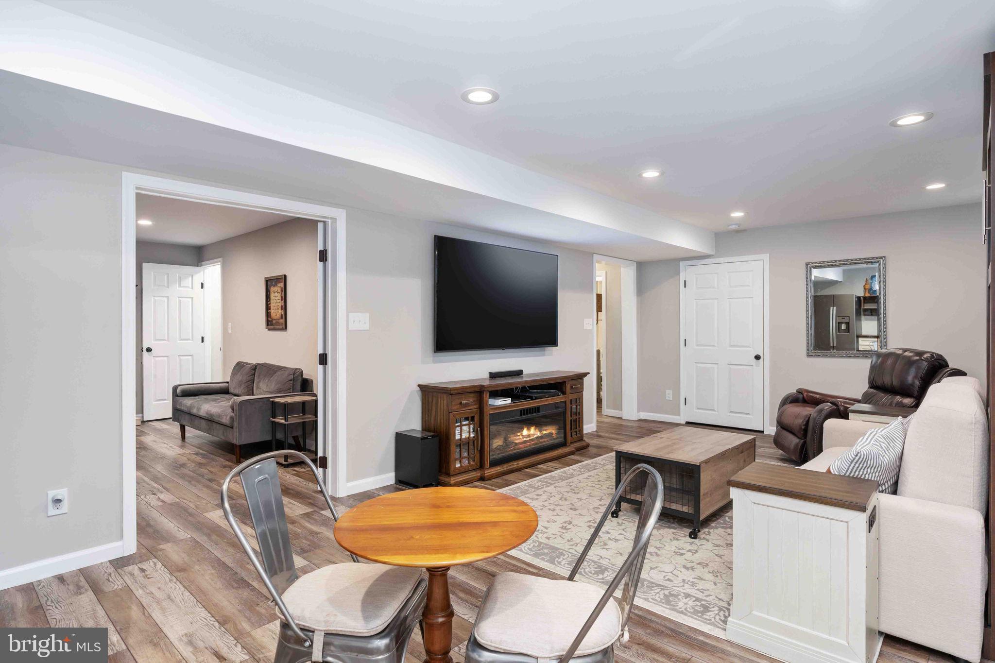 6302 PROSPECT STREET