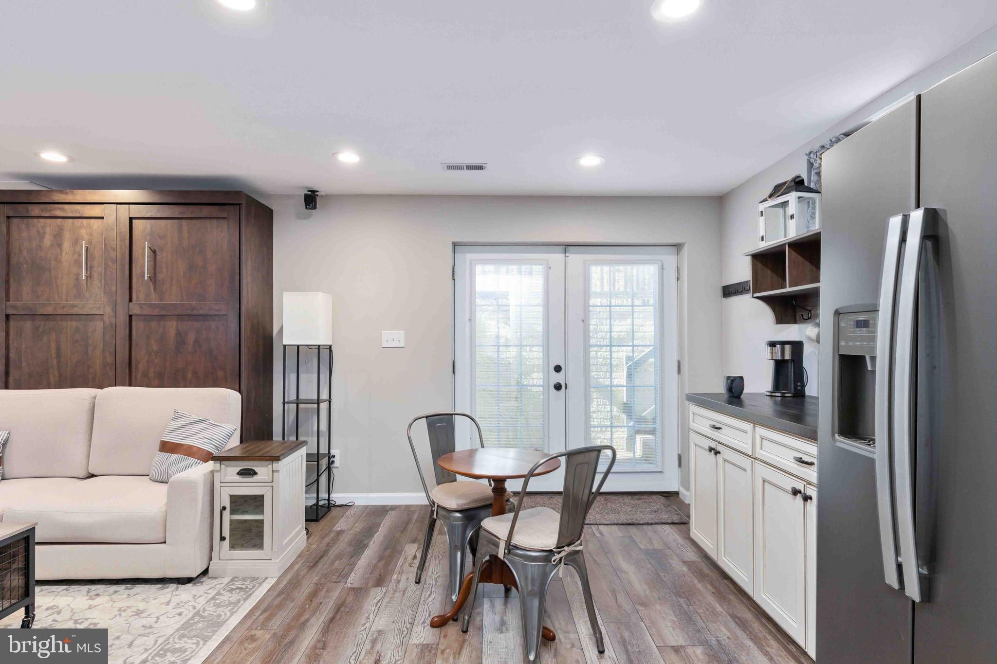 6302 PROSPECT STREET