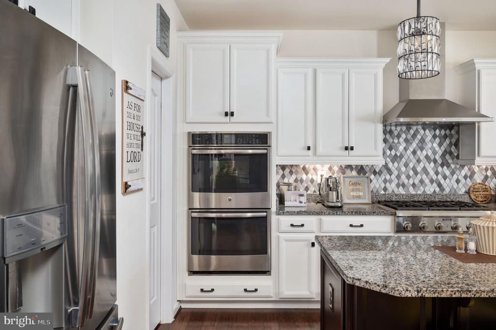 11416 BRANDY LANE