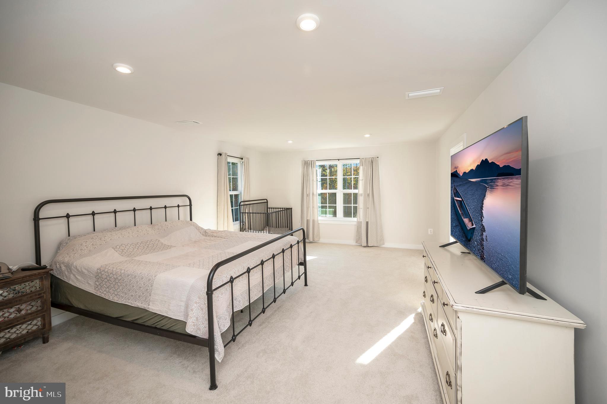 8803 ZOE COURT