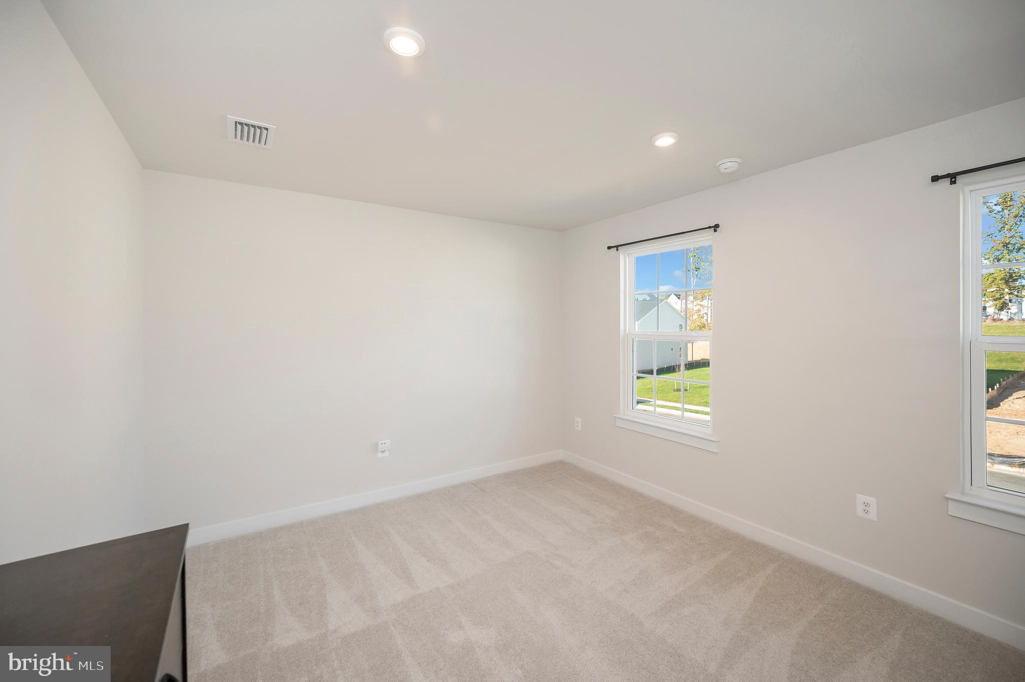 8803 ZOE COURT