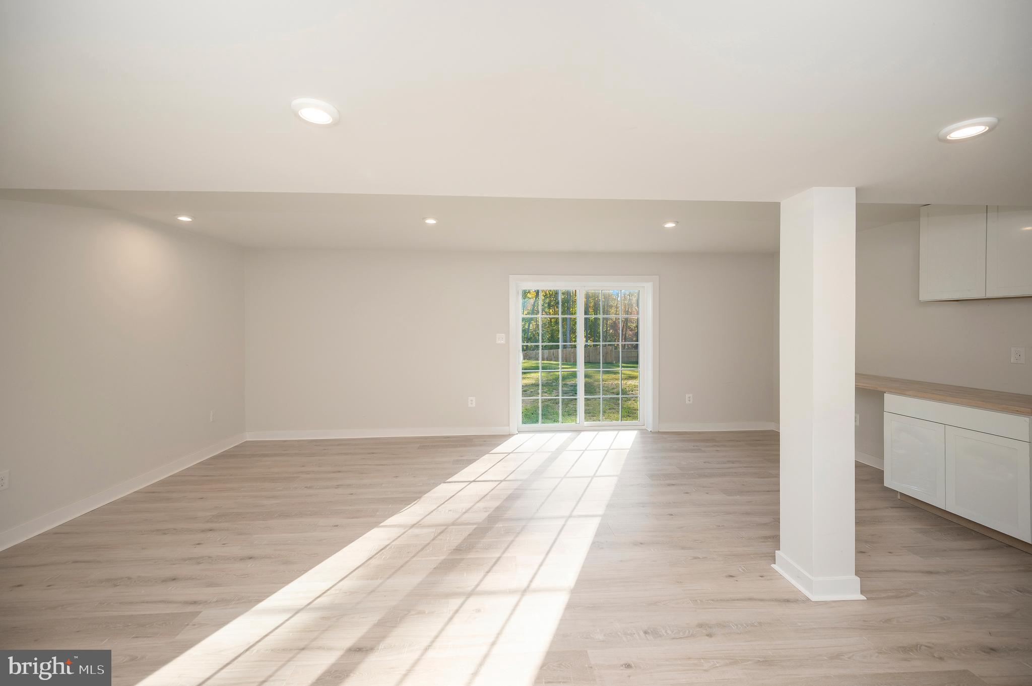 8803 ZOE COURT
