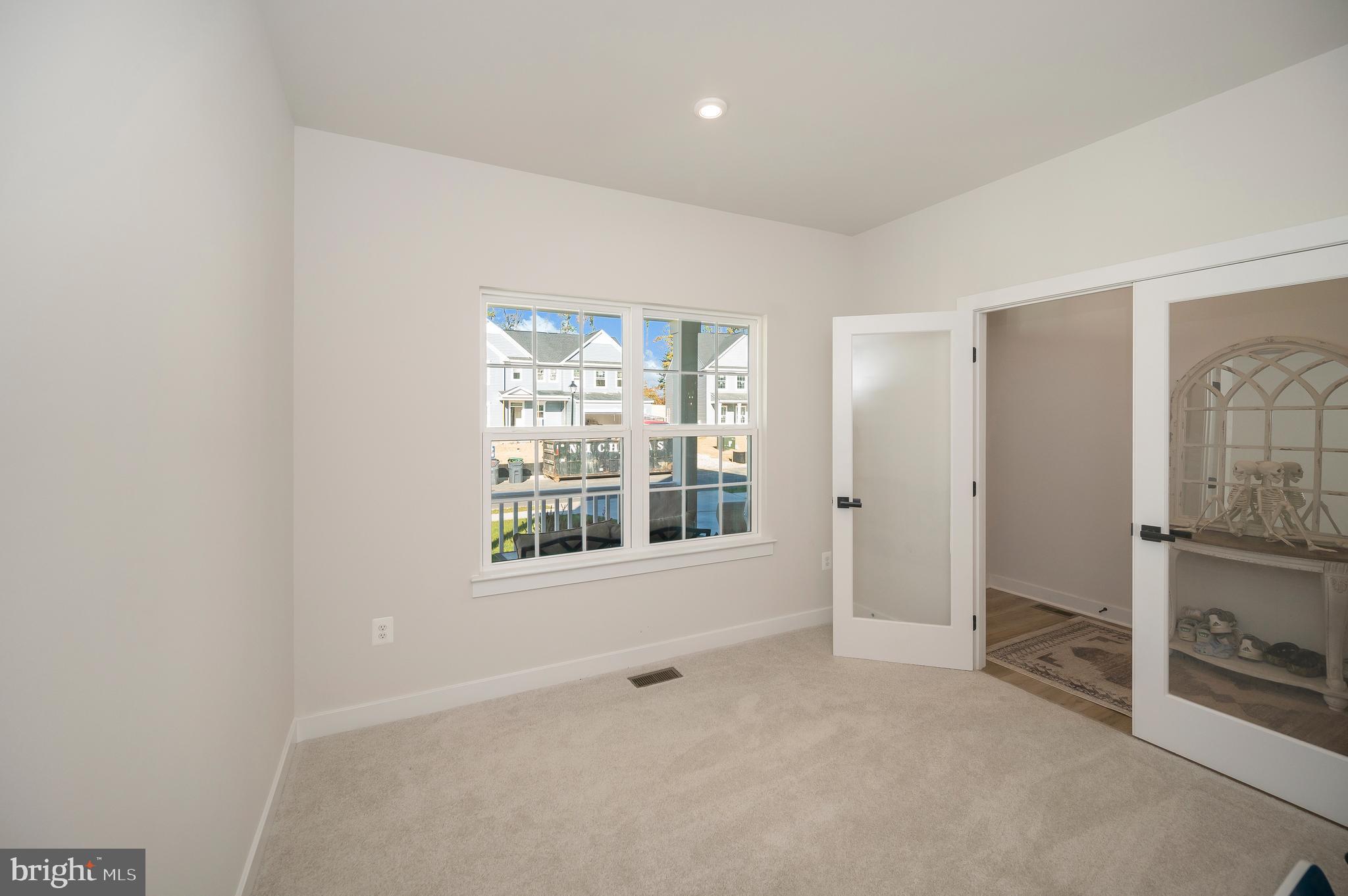 8803 ZOE COURT