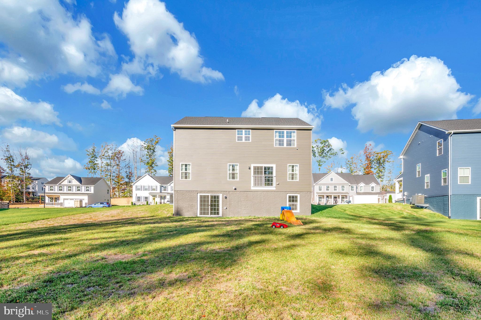 8803 ZOE COURT